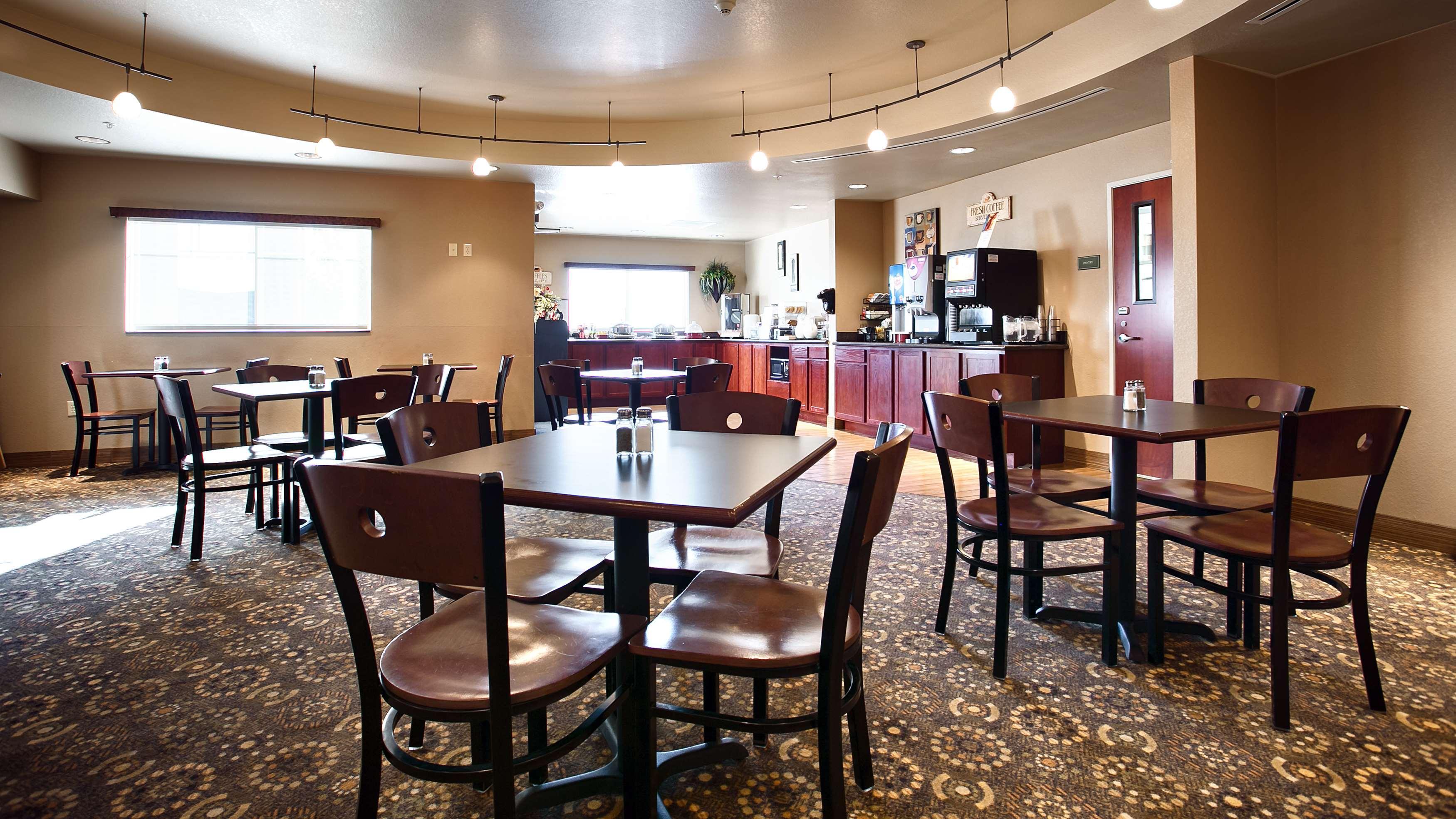 Best Western Plus Fossil Country Inn & Suites Kemmerer Exterior photo