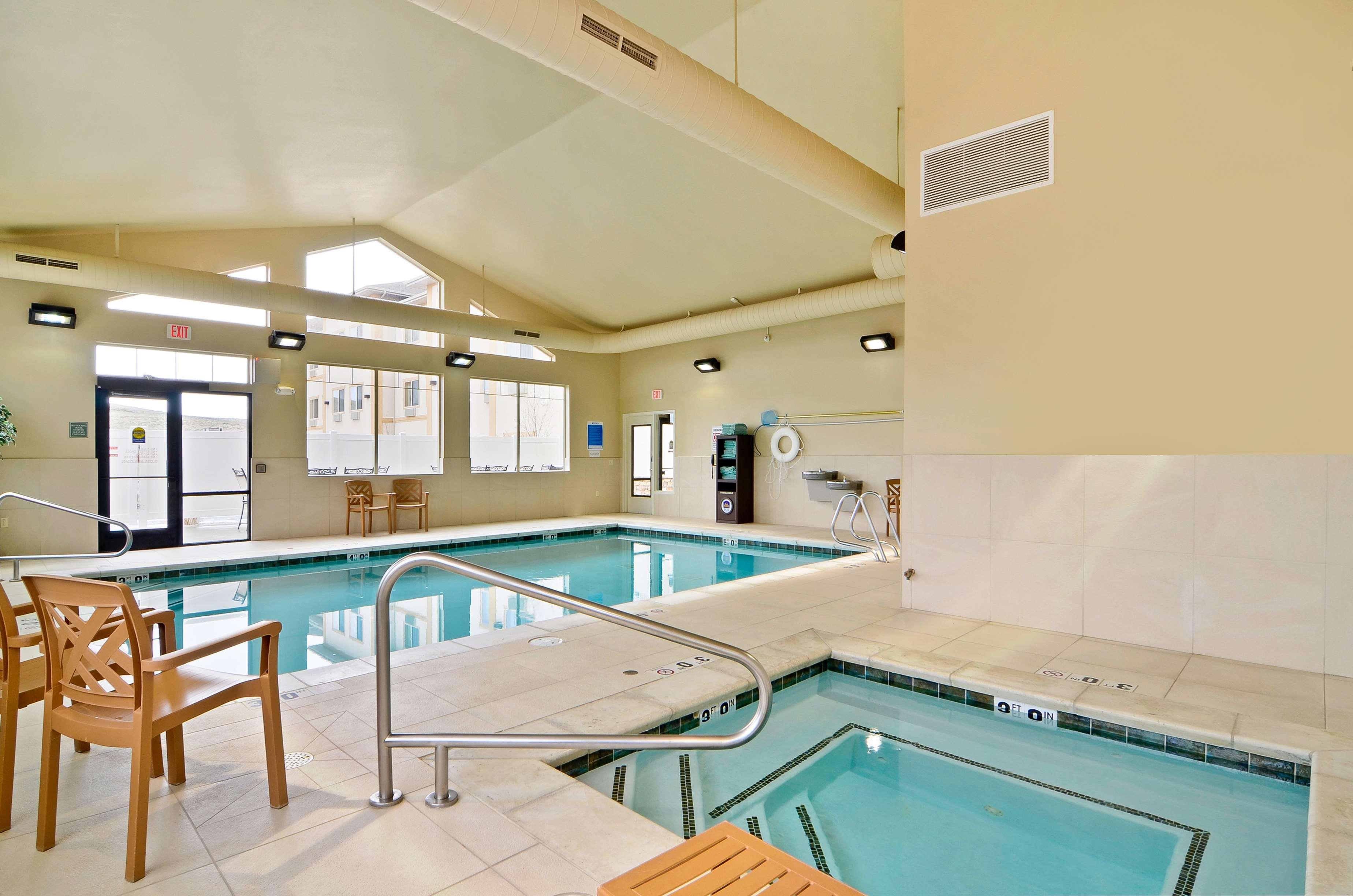 Best Western Plus Fossil Country Inn & Suites Kemmerer Exterior photo